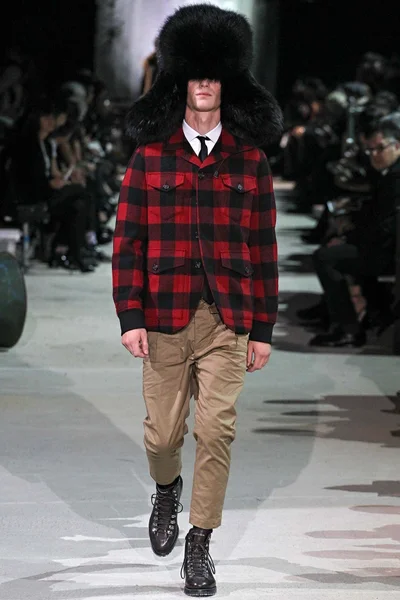 Look 22